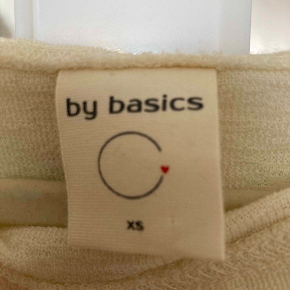 Gentle Frill Blouse from Plümo Studio XS - Picture 5 of 6